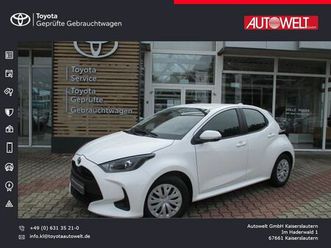 toyota yaris hybrid business edition