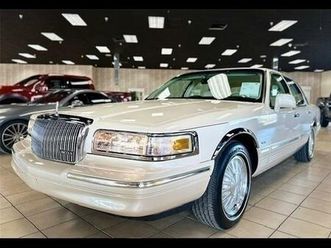 1995-lincoln-town-car-cartier-designer