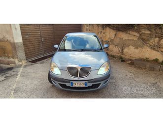 lancia y 1.2 benzina