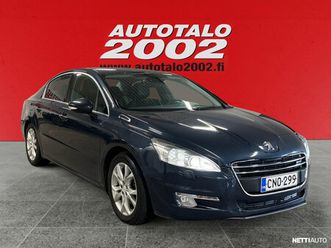 rxh-hybrid4-hdi-awd-vetokoukku-hud-naytto-xenon-tutkat-navi-jbl