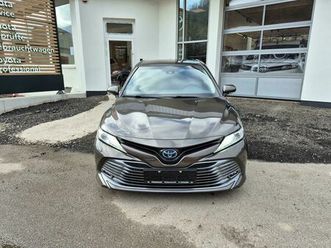 toyota-camry-2-5-hybrid-lounge-aut
