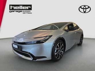 prius 2.0 plug-in-hybrid style