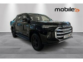 88 kwt / double cab extreme pack / skinn / 5 seter+++