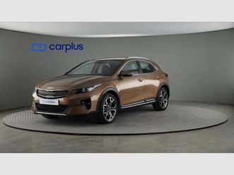 KIA XCEED kia-xceed-1-6-gdi-phev-104kw-141cv-edrive