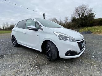 PEUGEOT 208 peugeot-208-1-5-hdi-bluetech-diesel