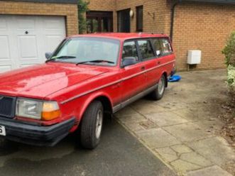 VOLVO 245 1992-volvo-240-torslanda-estate-93-000-miles-in-good-running-order-but-no-mot