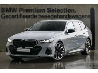 m60-xdrive-touring-pano