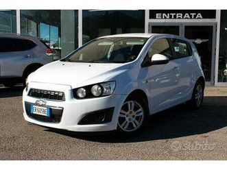 chevrolet aveo 1.2 86cv metano noleggio