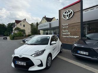 toyota-yaris-1-5l-hybrid-comfort-kamera-klima-ahk