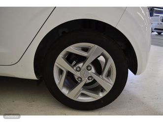 1.0 klass 49 kw (67 cv)