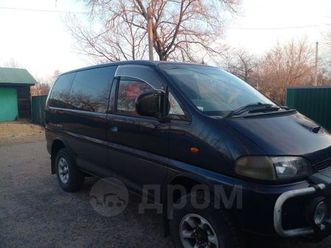 mitsubishi-delica-1996