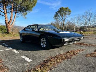 ferrari 208 gt4 dino - 1975