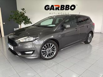 <li class=breadcrumbs-module_list-item__zg-6q ford focus 1.5 tdci ecoblue st-line </ol>