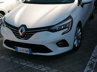 renault-clio-1-0-tce-intens-90-cv-5a-serie-2022