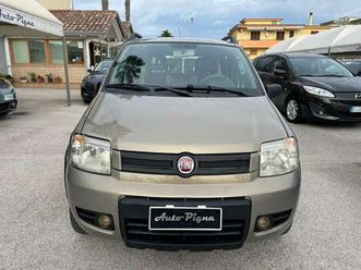 1-3-mjt-16v-4x4-climbing