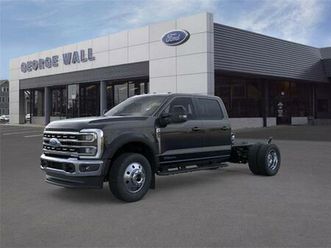 2025-ford-f-450-lariat