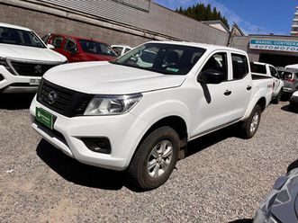 nissan-np300-dc-se-2-3d-mt-4wd