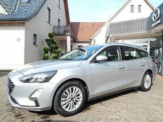 ford-focus-turnier-titanium