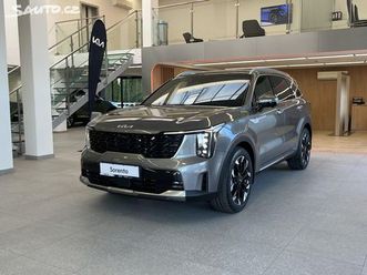 KIA SORENTO kia-sorento-2-2-crdi-4x4-8dct-top