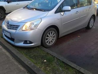 touota-verso-7-osobowa-kuznia-raciborska-o-olx-pl