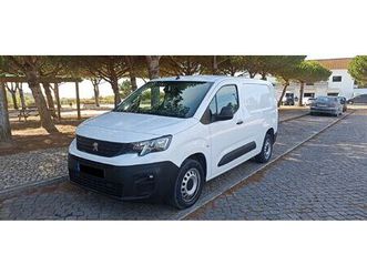 <li class=breadcrumbs-module_list-item__zg-6q peugeot partner 1.5 bluehdi pro longa </ol>