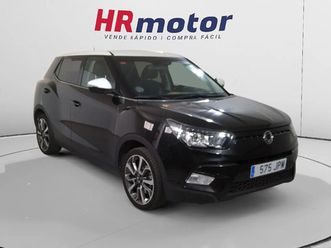 ssangyong tivoli 1.6 e-xgi premium 4×2