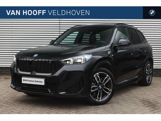 bmw-ix1-xdrive30-m-sport-trekhaak-sportstoelen-adaptieve-led-adaptief-m-onderstel-comfort-