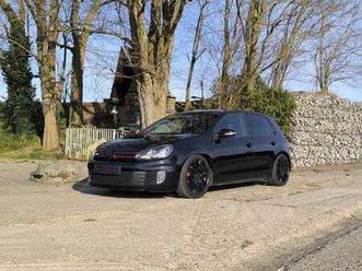 VOLKSWAGEN GOLF GTI 2-0-tsi-210-dsg6