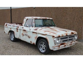 dodge d100 pick up