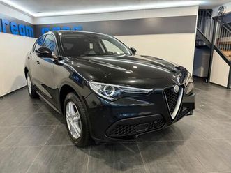 alfa roleo stelvio 2.0 turbo q4 200ch suv
