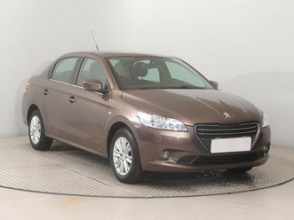 peugeot-301-1-2-puretech-tempomat-park-senzory