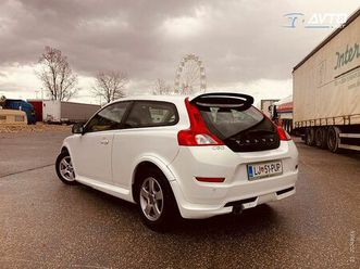 volvo-c30-d2-r-design