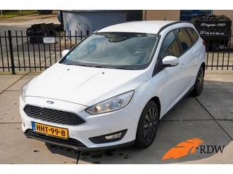 ford-focus-1-0-ecoboost-nieuwe-d-riem-luxe-uitgevoerd