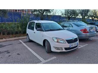 okazion shes nderroj skoda roomster 1.6 nafte viti 2013