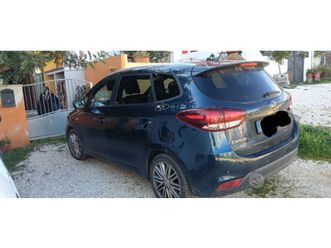 kia carens usato