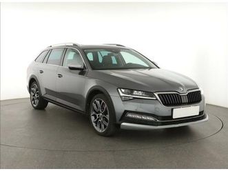 SKODA SUPERB COMBI SCOUT skoda-superb-2-0-tsi-scoutline-full-led