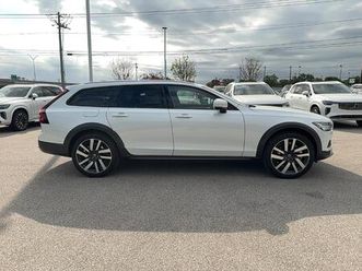 new 2025 volvo v90 cross country b6 plus