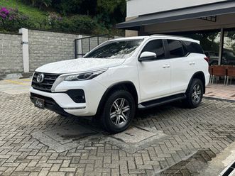 toyota-fortuner-2-8l
