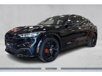 ford-mustang-mach-e-long-range-awd-premium-panoramatak-550-km-2023-15-500-km-kr