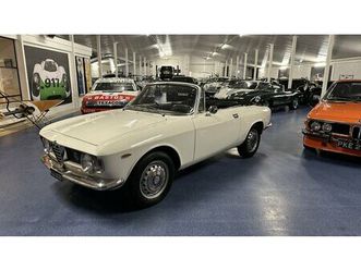 1966 alfa romeo giulia gtc one of 99 rhd car's ever produced a vendre