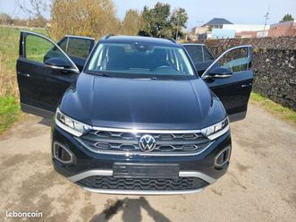 volkswagen-t-roc-1-5-tsi-dsg-move-assistcomfort-acc-kamera-digitalc-led-discovermedia-dab