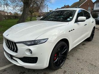 3.0 v6 zf 4wd euro 6 (start/stop) 5dr