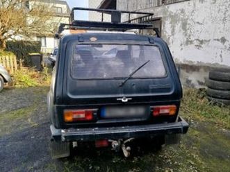 lada-niva-1600