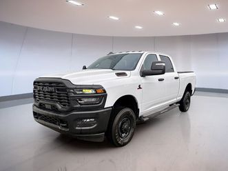 2500 tradesman 2025  camion 4x4, moteur cumm