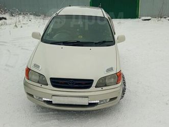 продажа toyota ipsum, 2000 год в лянторе