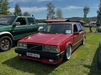 VOLVO 740 a-traktor-volvo-744-gl