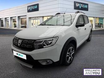 dacia-sandero-blue-dci-95-15-ans