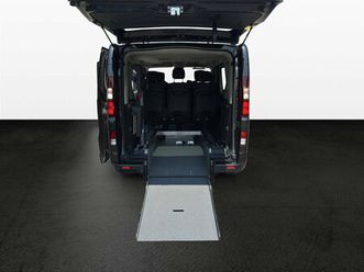 trafic spaceclass 2.0 dci blue behindertentransporter