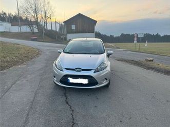 ford-fiesta-1-25-8-fach-bereift-1-hand-s