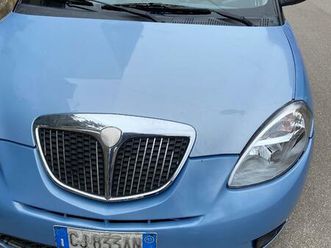 fiat lancia y - 2003